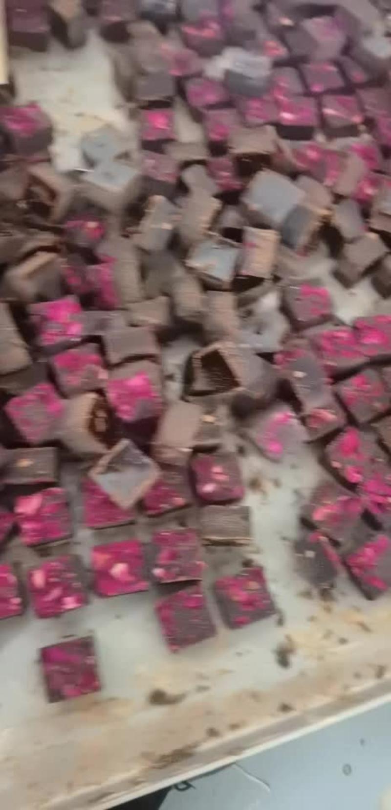 云南古法手工黑糖红糖自主工厂生产礼盒装高端288克18颗