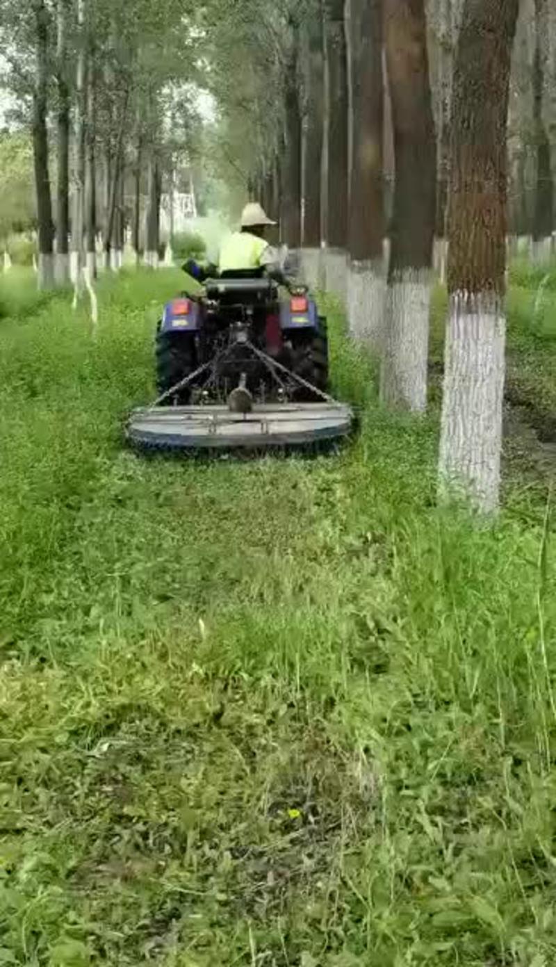 四轮拖拉机后置割草机甩刀割草机果园用杂草粉粹机农用割草机
